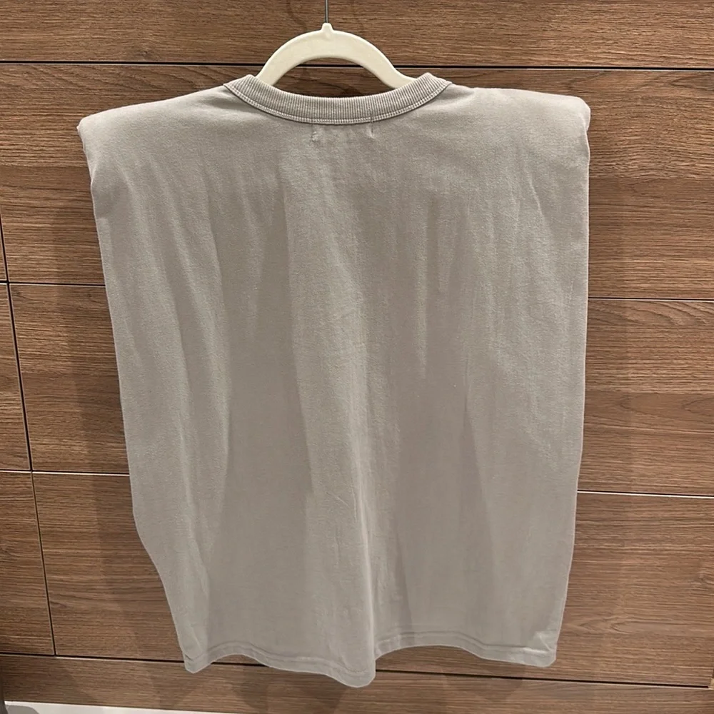 Frankie Shop Eva padded muscle shoulder tee - Picture 4 of 4